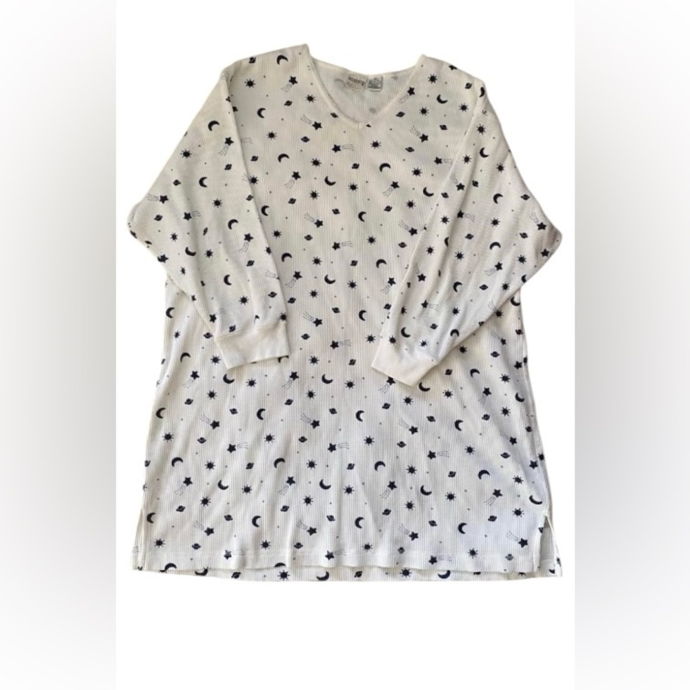 Celestial print women’s 2X sleep-top long sleeves, thermal weave